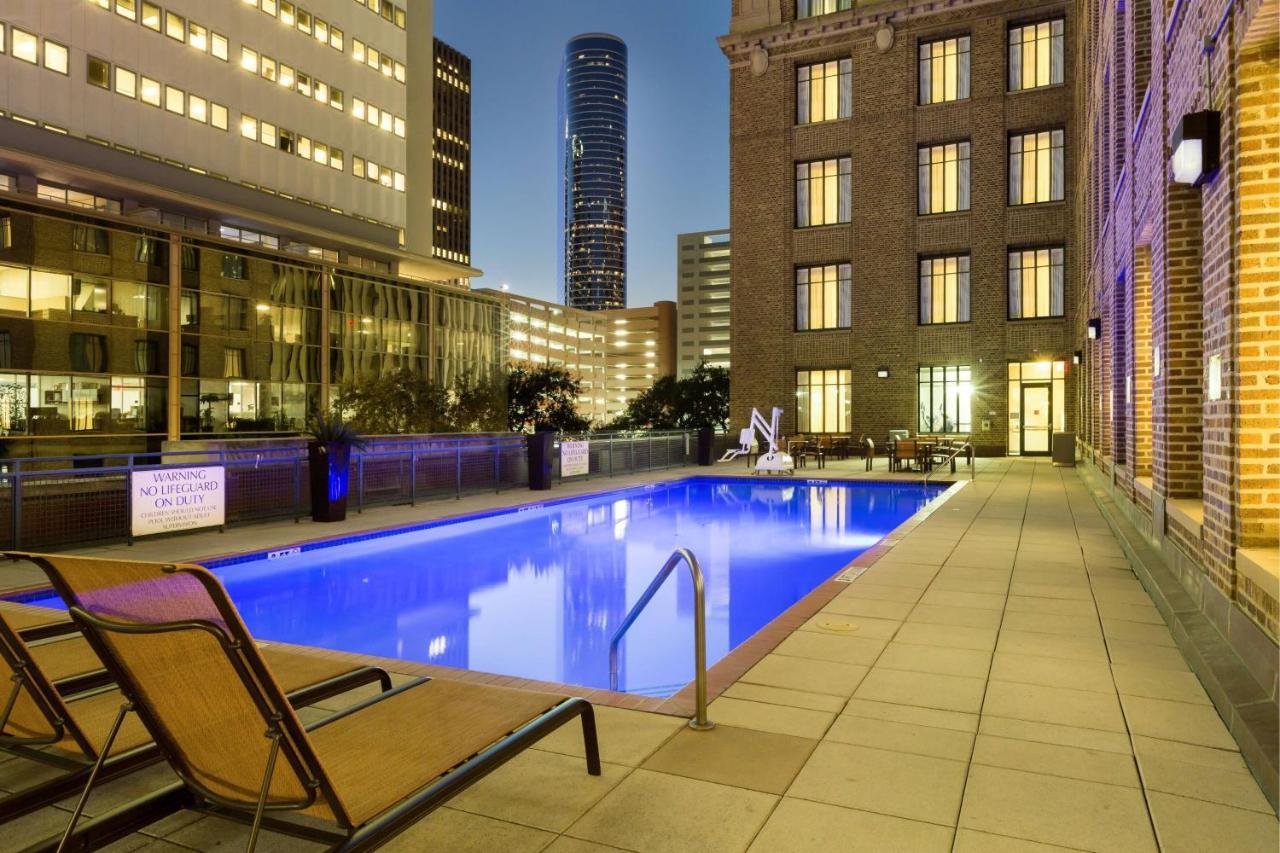 Courtyard Houston Downtown Convention Center Hotell Eksteriør bilde